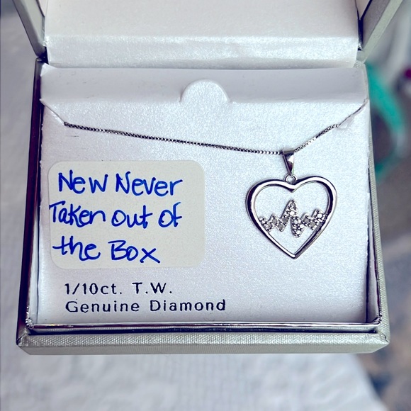 NEW 1/10 Ct. Diamond Heartbeat SS 18" Necklace - Picture 1 of 5